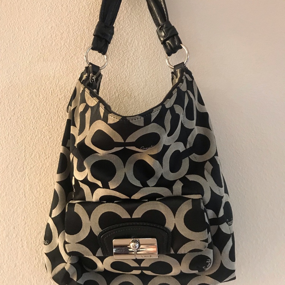 Coach Bag - Picture 2 of 6